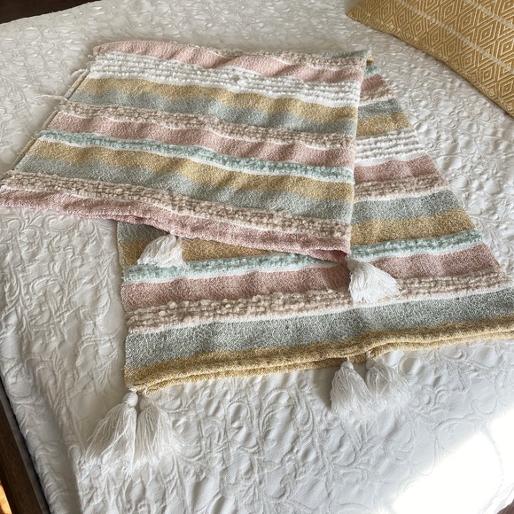 Cynthia Rowley Throw Blanket 52x58" Coastal Beach Boho Tassels Texture Cottage - Picture 1 of 7